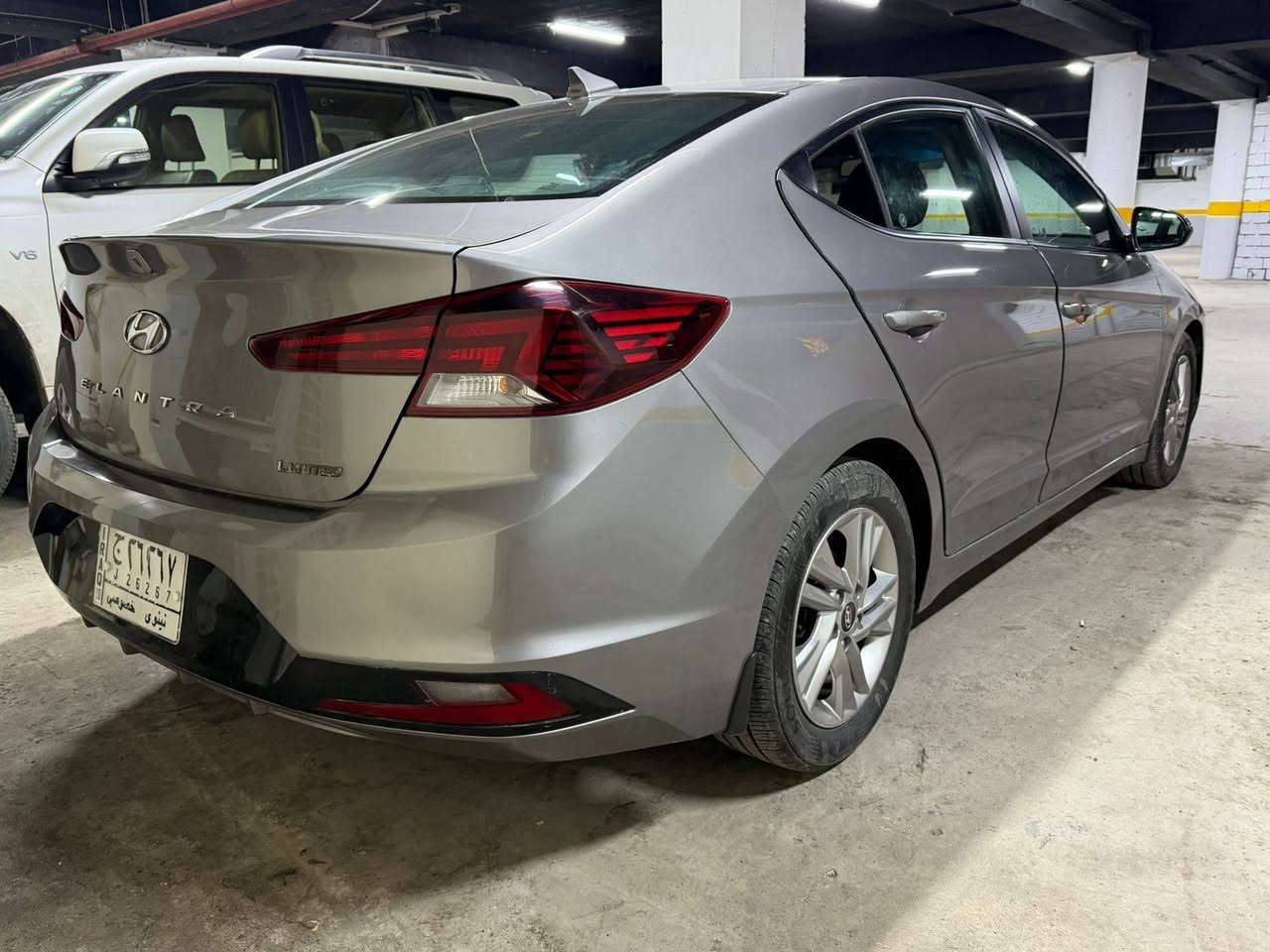 السلام عليكم
النترا 2020 وارد امريكي بدون صبغ
 طختها دعاميه الاماميه ونفسها مصلحة ومصبوغه
ماشيه 28 الف ميل 
اربكات راجع سستم بلادي صور الضرر بالمنشور وسونارها موجود 

مواصفات الفول بصمه وسلايد وباقي المواصفات معروفه للتواصل الاتصال او مراسلة الصفحه 

***********

***********
