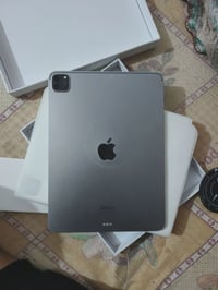 ايباد 11 برو • M1 • ١٢٨