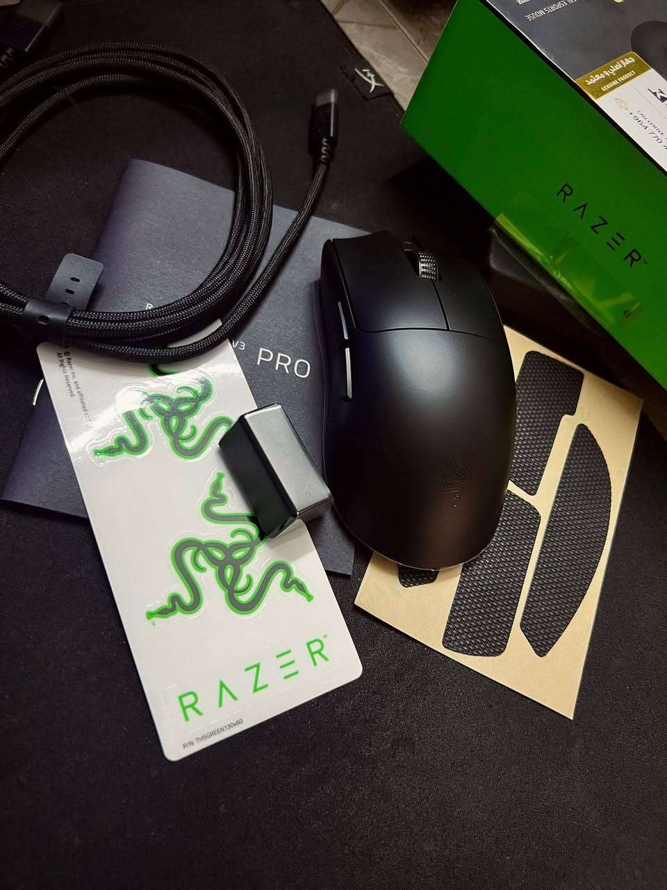 السلام عليكم 
تجميعة كاملة للبيع 
 (المواصفات الكيس)
Gpu : asus tuf gaming 4070 ti super 
Cpu : i7 13700k 
Motherboard :Asus tuf gaming  B-760 plus wi fi 
Ram : corsair vengeance ddr5 6400 
Cooler : Asus tuf gaming lc II 240 water cooler
Power supply: Asus tuf gaming 750 gold full moduler 
Case : Asus tuf gaming gt501 
Ssd : crucial 1tb m.2 7300mb/s 
(الاكسسورات)
Ups : online ups 2kv 
Monitor : Asus tuf gaming vg 27inch 2k 180hz ips 
Mouse : razer viper v3 pro 54g 
Keyboard : attack shark x68 he hall effect magnetic 
Headphone : hyper x cloud alpha s 
Mouspad : hyper x
  
السعر 3 ملايين و 250 الف

وبيها مجال بسيط
مكاني بغداد حي اور ال 600

يوجد توصيل لكل محافظات العراق 

يرجى التواصل عبر الرقم الاتي
***********
