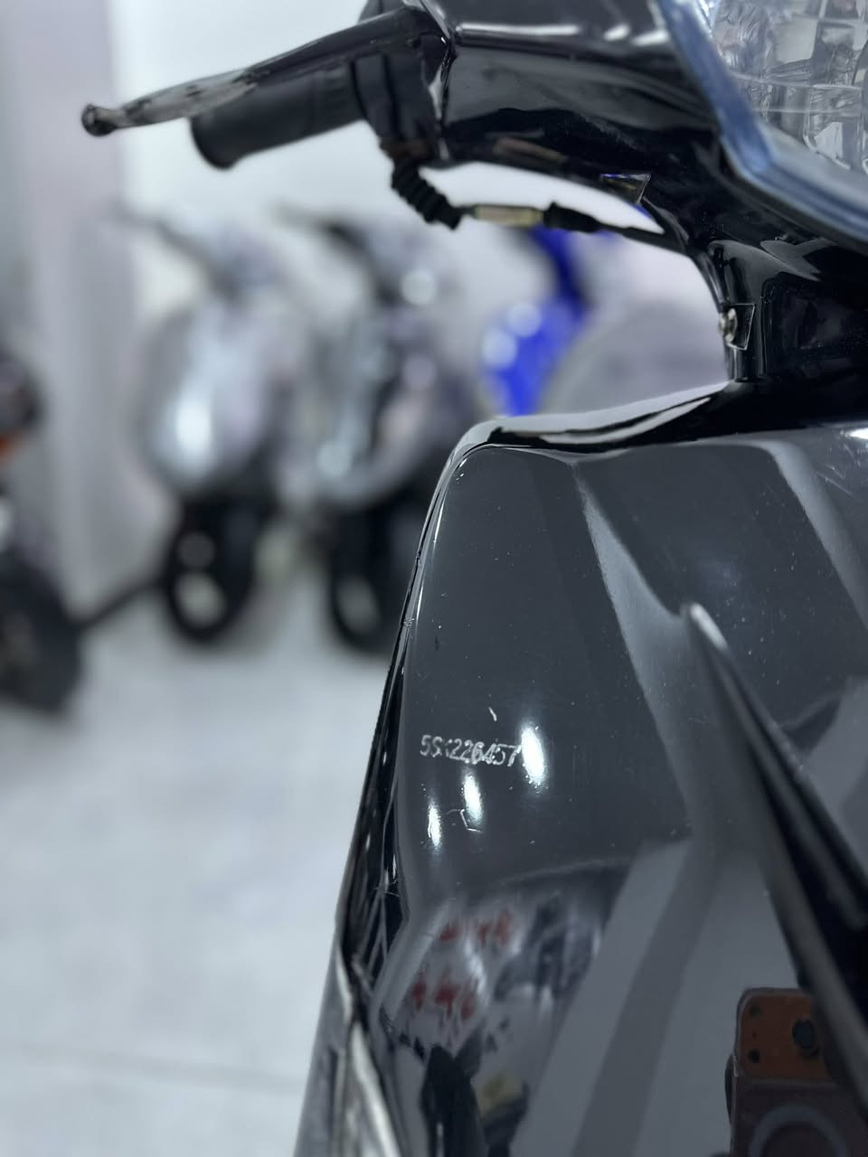 سلام عليكم
ماكس عدله اسود ملكي دراجه رمبه شرط مكفوله كفله عامه 
كفر ختم واحد 👍
كهربائيات بلاديه كله شغال ✅
سلف هندر شغال ✅
ملاح فول كفر  ✅
كلجات بلاديه لا مفتوحات ولا ملعوب بيهه 
مكاني بغداد للستفسار ***********
                         ***********
