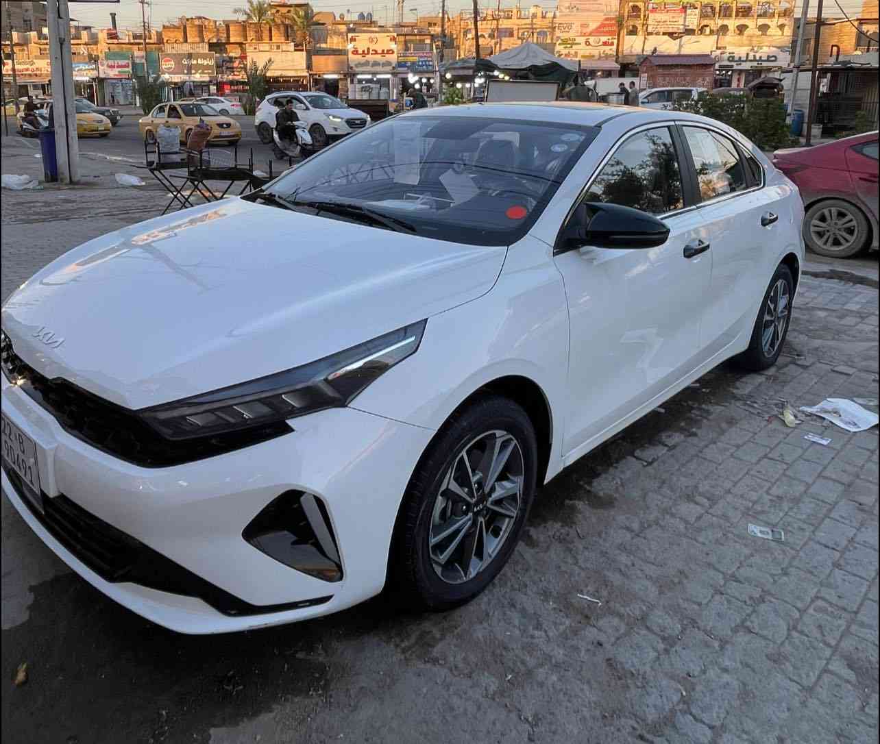 كيا K3 2022 ( خليجي )
فول مواصفات - فتحة سلايد

الممشى: 20

المحرك: 1.5 لتر دبل نوزل

ناقل الحركة: 8 سرعات (كير طيارة)

رقم أربيل 

المواصفات:

فتحة سقف

شاشة مع كاميرا

تبريد قطعتين + تحكم لمس

تحكم ستيرن جهتين

مثبت سرعة (كروز)

بصمة أبواب + بصمة تشغيل

شاحن وايرلس

شاحن Type-C سريع

شاشة معلومات بالكير

أضوية LED زينون 3 عدسات متحركة + خلفي LED متصل أشاير مرايات متحركة + هيترات

صندوق ذكي بصمة (يفتح عند قتراب)

كوشنات جلد 

سايد بريك بصمة

Auto Hold

(Sport / Eco / Smart / Comfort) وضعيات 4 درايف مود

‏مكان بغداد

شاشة عداد جدًا

 الاستفسار اتصل ***********
