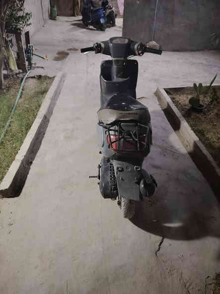 دراجة منغولي شغاله هندر محرك فول كهربائيات شغاله السعر 125 شراي الاتصال على الرقم ***********
