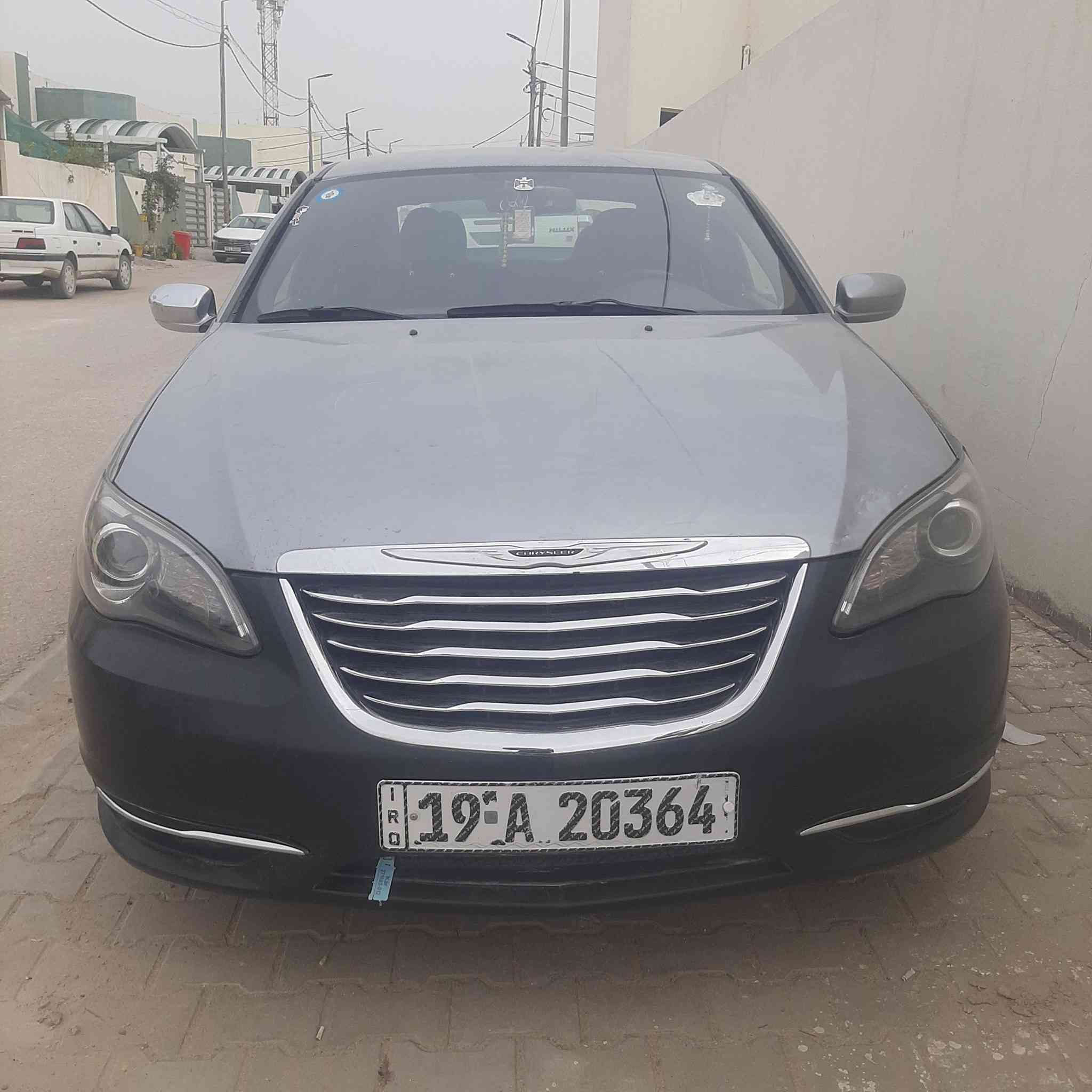 سياره سي ٢٠٠ sسياره سلفري موديل ١٤  مكينه جديده فقط عوزه تبريد  جوملغات  العبري وسايق  حداديه جديده أمامي خلفي  ترايك وين متحب   بيه جراد القماره رايده ٧٠ 
رقم *********** داخله مخمل اسود نضيف مكينه ٦ سلندر منظومه زنون  ماي زيتي ترهم مراوس
