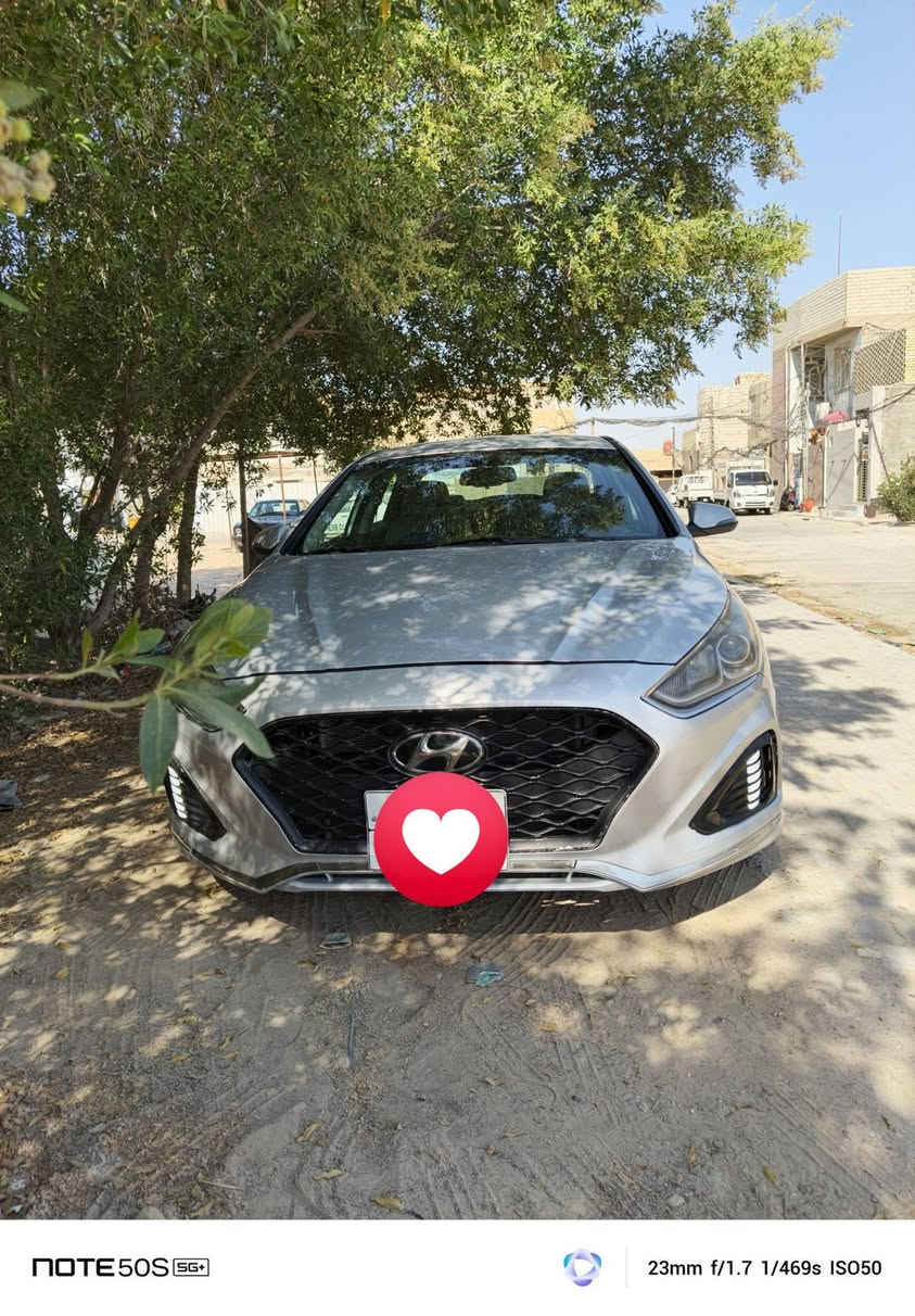 السلام عليكم سوناتا للبيع بيع مستعجل حادث السياره بنيد السياره ليبر واحد محرك 2400 السياره فول ما عدا الفتحه رقم اربيل سياره تلفزيون حساسات تحكمات  صوبين سياره جاهزه سعر ١٢٣ مكان نجف السياره ***********
