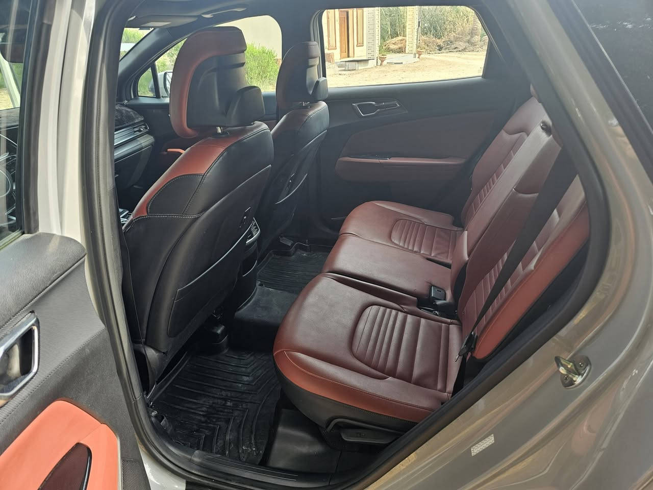 تسابق الريح، لايُشق لها غبار، ذات صهيل جميل  🙂
سبورتج 2023 امريكي فول مواصفات.. المسافة 60 الف كم، رقم بغداد، للاطلاع على الضرر الدخول الى حجي گوگل الذي لايكذب ابدا.( ضربتها بچم). السعر 215 مع المجال القليل.. 

للاتصال ***********

ملاحظة: لم تكن عند دكتوره ولا ضابط ولا مهندس، بل راعيها فلاح والفلاح يعتبر السيارة كالفرس لايهينها ولا يهملها 🐎🐎
