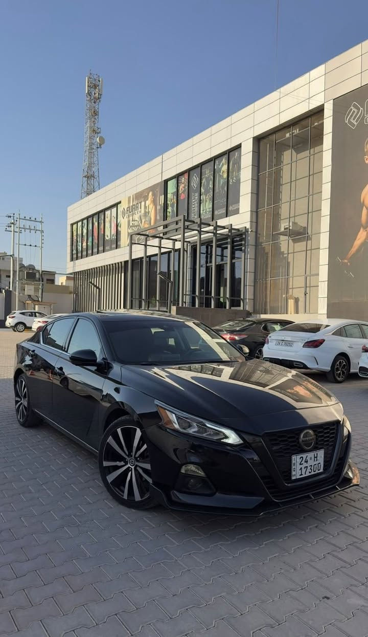 نيسان التيما بلاتينيوم
فول فول ٢٠٢١
سماعات boss
سلايد(فتحة سقف)
5كاميرات
كشنات جلد
كشنات خزن
تدفئة مقاعد وستيرن
رادار فتل 
ويل جبير قياس ١٩
 awd
ضررها فقط جاملغ السايق بدون دواخل فقط ايرباك استيرن سستم 
ماشيه 134 الف كيلو متر
سعرها 158 وبيها مجال ***********
