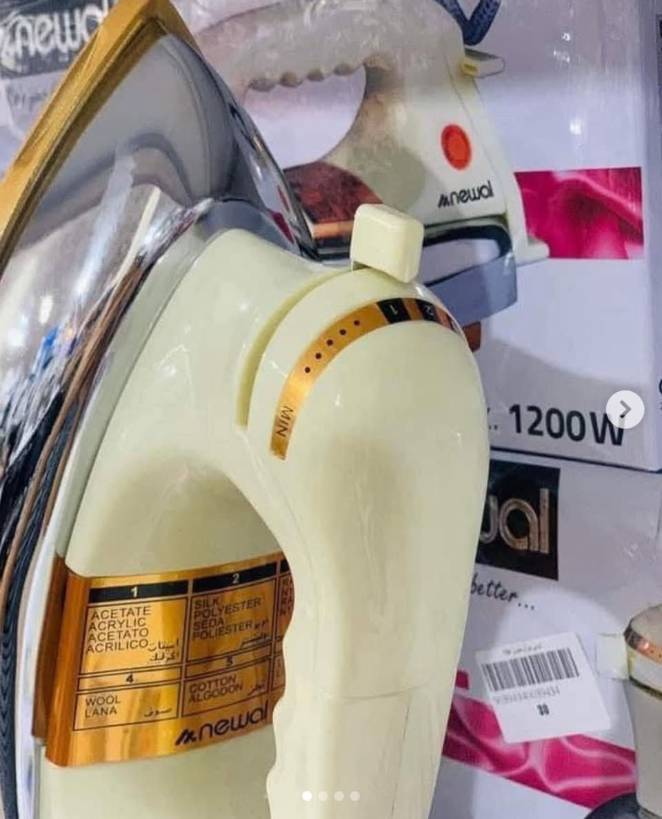 زبائننا الكرام 🌹🌹
✅ تم وصول وجبة جديدة من اوتي ماركة نوال التركية بسعر مناسب (( البيع اقصاد ونقد )) وبالمواصفات التالية :- 

• لوحة من السيراميك 
• ذو وزن كبير يساعد على ازالة التجاعيد الصعبة 
• التحكم في درجة الحرارة قابل للتعديل 
• طاقة 1200 واط  

#عنواننا 
🔹الفرع الاول :- واسط / قضاء الحي / شارع الجمعية / قرب سوق الخياطين 
🔹الفرع الثاني :- واسط / قضاء الحي / نهاية شارع الشيخ على اليمين / قرب مجمع رسول 

⚠️ لا نتعامل مع المناشئ الرديئة اطلاقاً بل نتعامل مع الماركات العالمية وذات الجودة الممتازة . 

#للطلب والاستفسار :- 
***********    ***********

#معرض_محسن ….. #خيارك_الافضل
