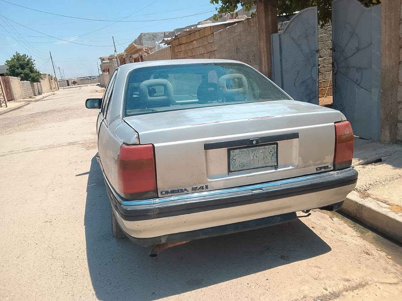 اوميكا حجم 24 للبيع 11ورقه وبه مجال  باقي التفاصيل التواصل على الرقم هذا ***********

