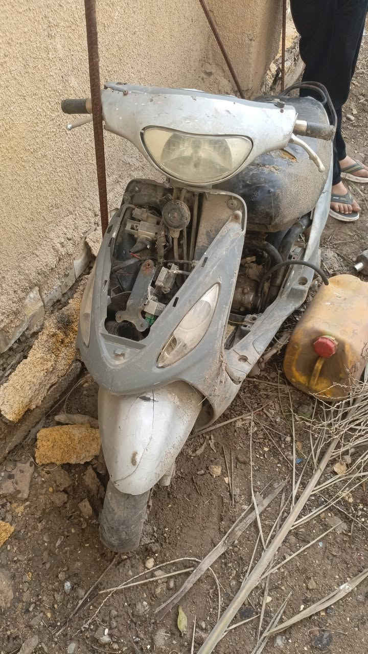 سلام عليكم عندي دراجهه اثنين ناقص كهربائيات ماكس ثعلب منغالي سعر 300 خمسين   مستعجل  مكان بغداد القريعات بيه مجال *********** واتساب مكائن ما بيهم شي مكائن ما بيهن شيء
