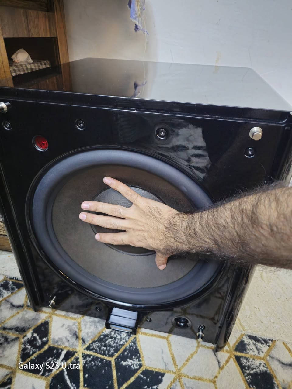 سبوفر تفلش البيت والجام speaker 🔊 👌
Subwoofer Velodyne Digital Drive DD15 

15 انج 
3000 واط 
220 فولت
وزن 45 كيلو


**إذا كنت صاحب هذا الإعلان وتريد حذفه لأي سبب، رجاءا أرسل رسالة إلى الدعم الفني**