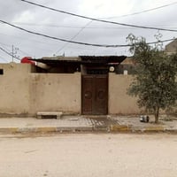 السلام عليكم.  دار للبيع. المساحه 216 متر  غرفتين  5×4 +صاله4×8 +مطبخ ...