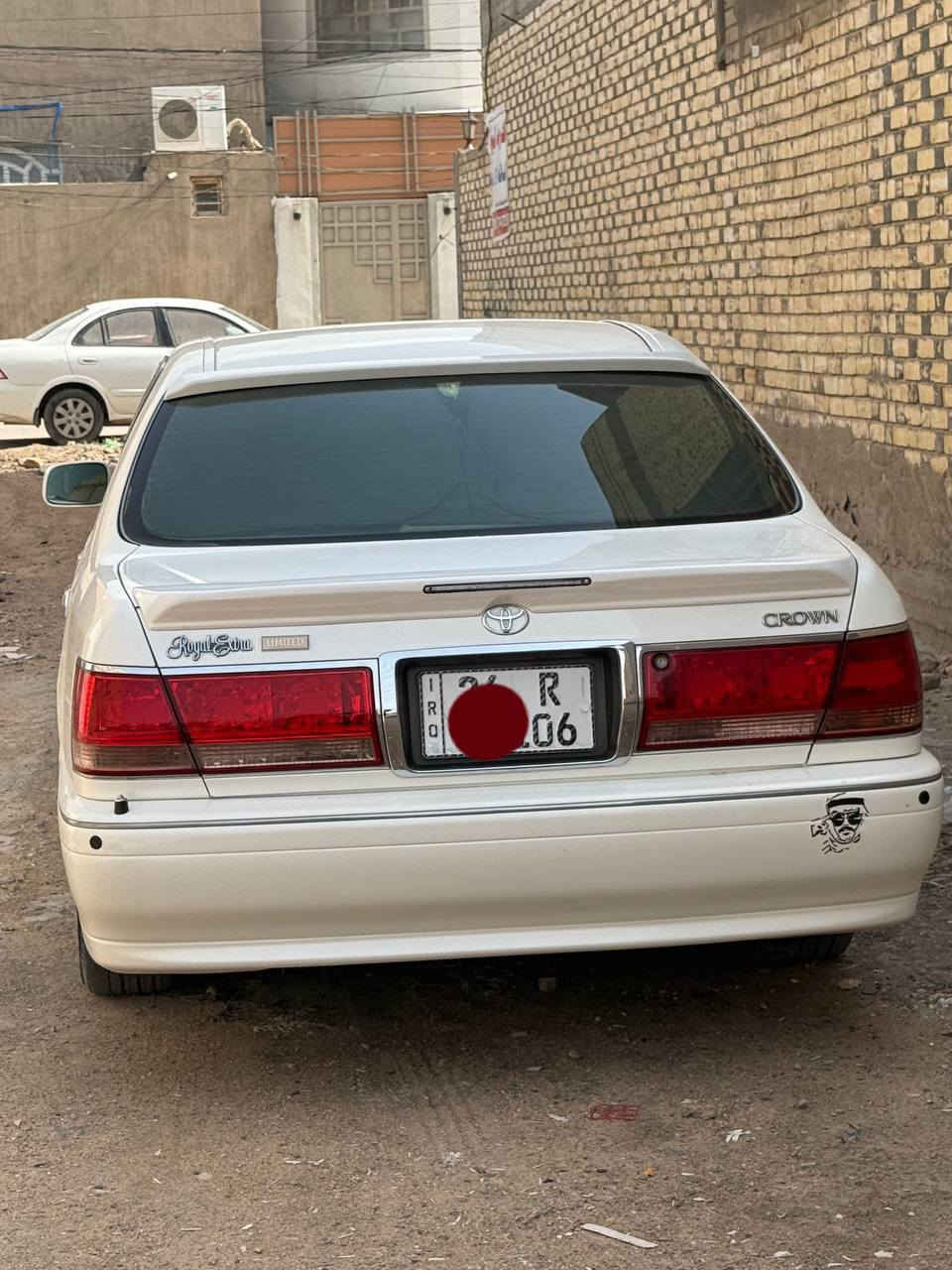 سلام عليكم ورحمة الله
للبيع 
ملكه 2002 أصل
كرستال أصل
سياره 4  جام اوتماتيك
4كشنات كهرباء 
ستيرن صاج ستيرن كهرباء
شاشه ليزريه الكتروني وعداد
شاشه لمس بلوتوث 
سياره بلاديه راديو يشغلل بلوتوث وسيدي وقرص
تحكم ستيرن
سياره كفاله كير مكينه تبريد  وكفالة كصه وخياس ولعييب الشرعي  رقم صلاح الدين مداور ثاني يوم ديڤور جبير سياره جديده ومال جناي تخم تاير حداديه باتري كلشي بيه جديد سياره مال بيت مامتعوبه برده خلفيه كهرباء سياره 3 دكم أصلللل

سعر سياره 170 بيه مجال قليل 
مكانه النجف الاشرف قضاء الكوفه ناحية الحريه 
للاستفسار مراسله خاص او لاتصال ع لارقام وبيهن واتساب 
***********
*********** 
رجاءاً لي ميعجبه  السعر يعبر المنشور 
سياره متعوب عليها ونضيفه ميقيمها بس اليعرفها
