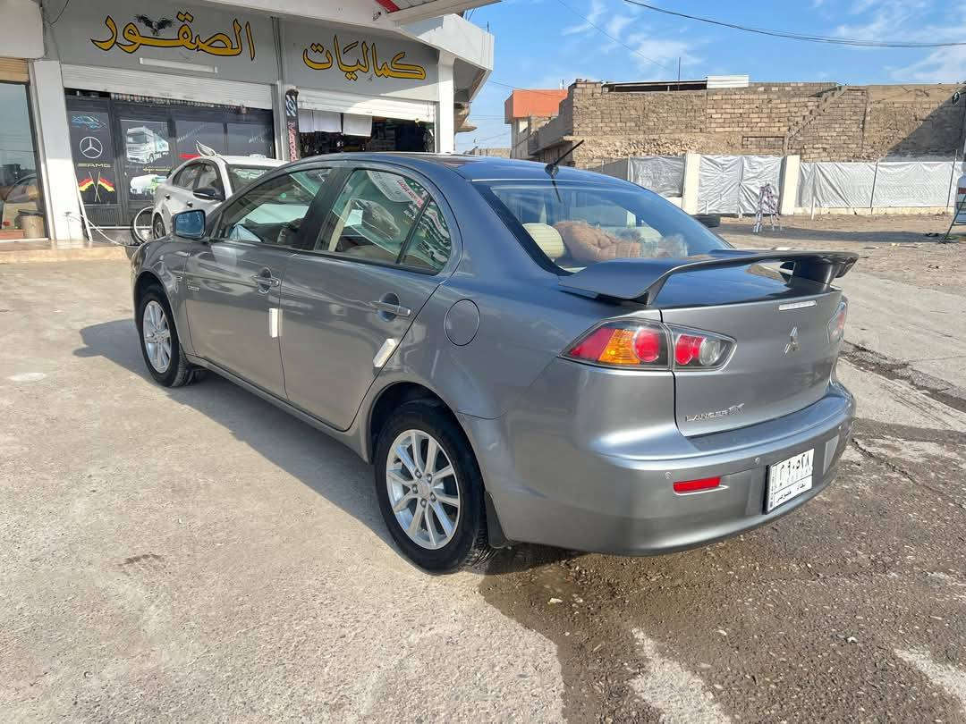 السلام عليكم 
مكلف بالنشر ...مكلف بالنشر
مستبوشي لانسر قرش استلام شركه باسمي
موديل 2016
جامات كهرب
سلايد
رقم بغداد انكليزي تشتري من  الشرعي 
كابون بانزين 
محرك وكير شرط
محرك 16
ماشيه 70 كيلو
سياره بيها شبر صبغ فقط باب النفر 
شرط التحويل 
السعر ١٢٥$ وبيها مجال
***********
