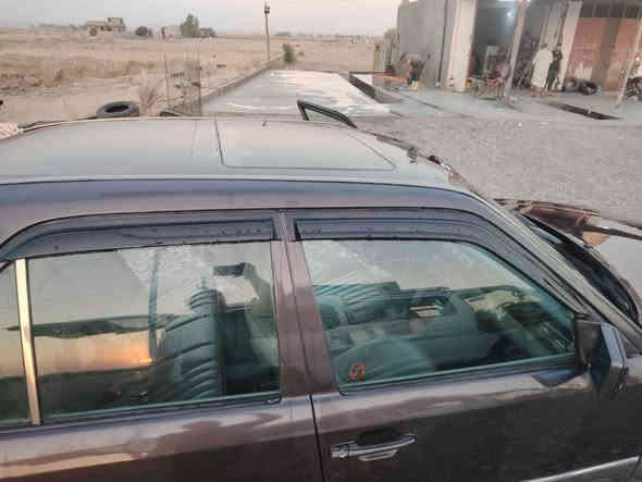 مارسيدس موديل ٩٢ بلادي رقم أربيل بسمي تحويل وكاله سنويه صاقطه صدر تأيرات جديده سياره بدون ضربه سقف اسلايت  لايت زينون داخل رصاصي تبريد ثلاج غرف نضيفه اريل كهربائي كشنات كهربائي جامات كهربائي مكان كلار كفري السعر ٥٣ بي مجال *********** كيفري
