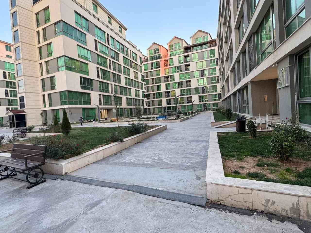 غرفتین و صالة مؤثثة للایجار 
مساحة 116 متر 
طابق 16 ، واجهة خارجیة 
اثاث نظیف
مجمع سكنی لایف تاورز 
السعر / $600 , مقدمة ثلاث اشهر

***********
#عقارات #اربيل #عقارات #موصل #عقارات #انبار #عقارات #البصرة #عقارات #كركوك #عقارات #ديالي #عقارات #فلوجة #عقارات #تكريت #عقارات #سامرا #هفالان #فرمانبران #لاوان_ستي #كلوبال_ستي #حي_قربو #اشتي_فيلج
