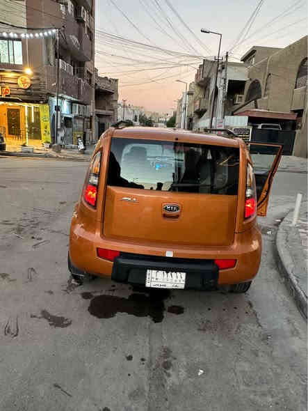 سلام عليكم 
كيا صول 2011 وارد امريكي 
رقم بغداد باسمي سنويه 2027 
محرك 2000 دوش 
ضربته جاملغ وبنيد شويه من شاصي سونار مرفق بصور 
كير محرك كفاله 
حداديه 100/70 
تبريد نقص كمبريسر 
سياره كلش حلوه ونضيفه 
موصفات سياره
. شاشه اندرويد
. كامره دواره
. تحكم ستيرن 
. لاقطه سماعه
. سنت. لك
. اريل نفكيشن 
سياره كلش حلوه وبلعافيه عل ياخذه مكاني غدير ساحه ميسلون سعررر 79 بيه مجال حك جيه فقطططط
*********** متوفر واتساب✅ بغداد
