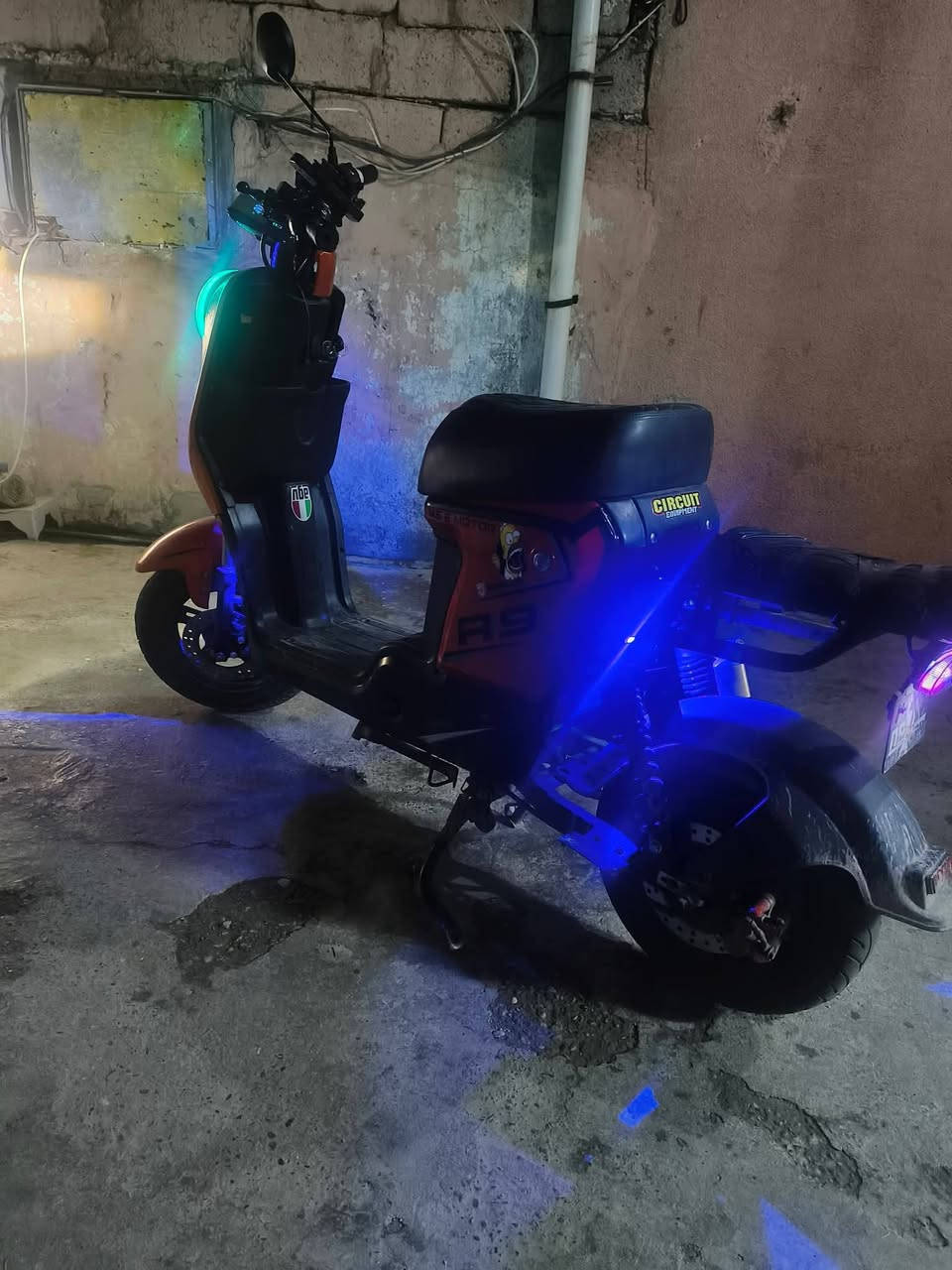 R9 مابي أي عيب شحن يطول يعني تفتر بي يمشيك ٧٠ كيلو شحنه فول سرعه ٩٩ كلشي شغال شارات بصمه سويج  سعر375وبي مجال الطيبين


**إذا كنت صاحب هذا الإعلان وتريد حذفه لأي سبب، رجاءا أرسل رسالة إلى الدعم الفني**