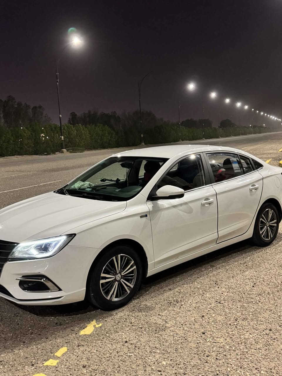 MG5 2024 🔥
السلام عليكم ام جي فايف مديل 24 
ايل ايدي لد نهاري ليلي 
لايتات زنون 
نيكل دعامية ومسطرات نيكل بالدعامية
رقم بصرة انكليزي حرة تحويل ثاني يوم 
محرك 1500 تيربو 
4 سلندر 
ويلكب حجم 16
اشاير بالمري 
4 دسكات 
نظام ABS
حساس خلفي رجوع 
كامرة خليفة شاشة بلاد 
كار بلي و اندرويد اوتو
مسطرة نيكل بالصندوق 
بك لايت ايل ايدي لد
السيارة بصمة 
الصندوق بصمة 
السيارة بدون حادث بس بيهه بارد بالجاملق مال عبري و كم ملاحظة بسيطة تجي تشوفه وبيك خير وتدلل 
نظام ماطور لايت 
نظام سنتر لك 
مراية كهرباء 
ايرباكات 2 
ماشية ٦٢ الف 
كير اوتو
تحكم ستيرن جهتين 
سنوية تنتهي ب 29
تبريد و تدفئة فول 
مثبت سرعة كروس 
مانع انزلاق
نضام ايكو
السيارة اقتصادية بالبنزين 
كير و مكينه وتبريد مكفولات
مكان السيارة البصرة القبلة حي المهندسين السعر 120ومجال قليل للشراي 
أتصل وبيك خير وتدلل *********** Singapore
