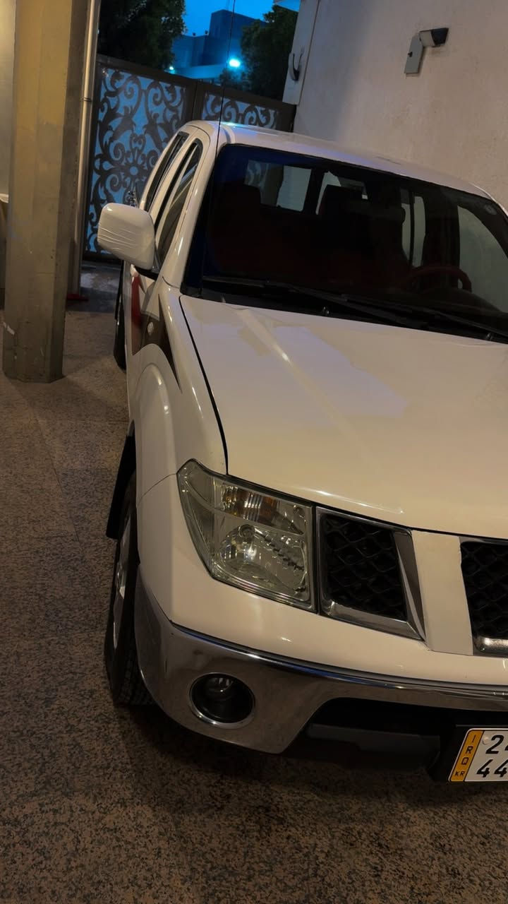 نيفاره 2011 كفاله ما عده صبغ قليل كلش جوه البكلايت 

المكينه مفتوحه ومجفته تجفيت درجه أولى  

سعر السياره 121  وبيها مجال للشراي 

رقم الهاتف ***********

رقم دهوك  سنويه تنتهي بل 2031  

مكان السياره البصره ♥️
