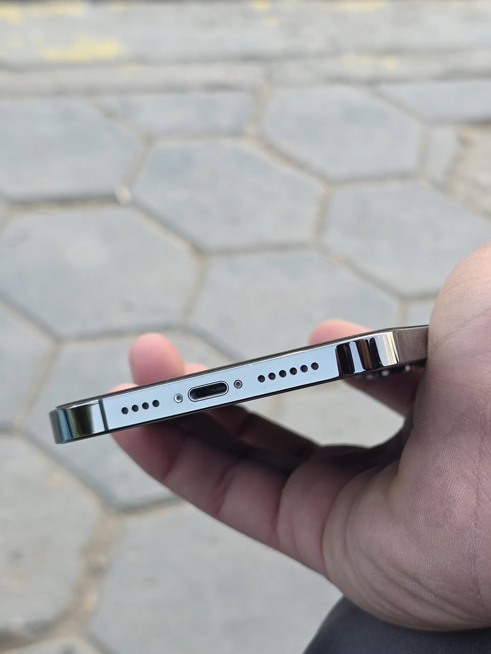 السلام عليكم 

iPhone 12 Pro Max

بطاريه 🔋75

للبيع 
كامل ملحقات 
جهاز نضيف كلش كدام عينك 
امريكي وين ماتريد تفحص افحص 
السعر خاص 
مكان الشطره الشراي يراسلني


**إذا كنت صاحب هذا الإعلان وتريد حذفه لأي سبب، رجاءا أرسل رسالة إلى الدعم الفني**