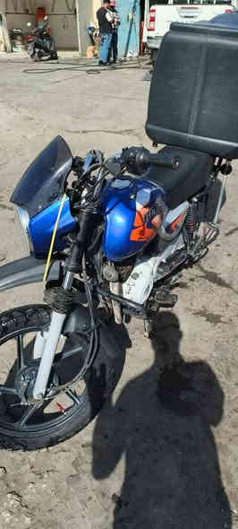 بوكسر 2019 بدون اوراق نظيفة شغالة كلشي مابيها بس الكابريتر يخربط ويحتاج باتري لايت وزوج تايرات جدد الخلفي مبدل مو نفس الصورة
غيرها كل نقص ماكو شغل واطلع
***********
***********
