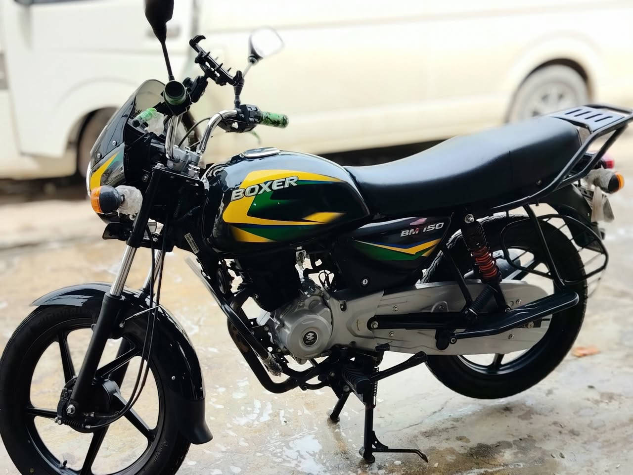 كفاله عامه اوراق وكيلهه شاكر***********
موديل 23  الشراي يتصل ويدلل السعر قفل مليون و 550
