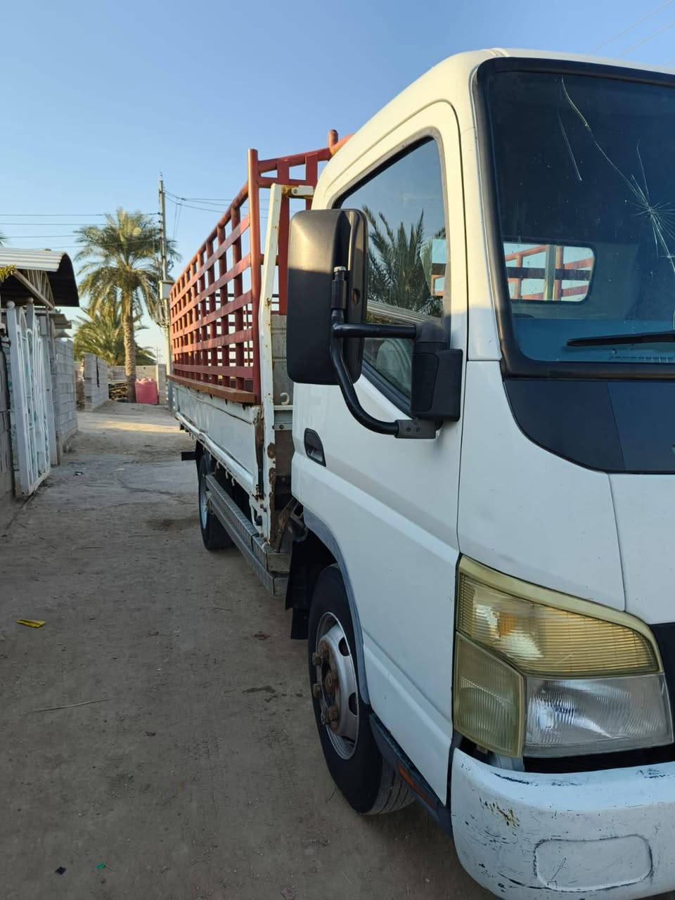 السلام عليكم كنتر 2013 السياره كفاله كير اكسل مكينه قماره شاصي كله بالشرط رقم ميسان شرط التحويل السعر 160  وبيه مجال للاتصال ***********
