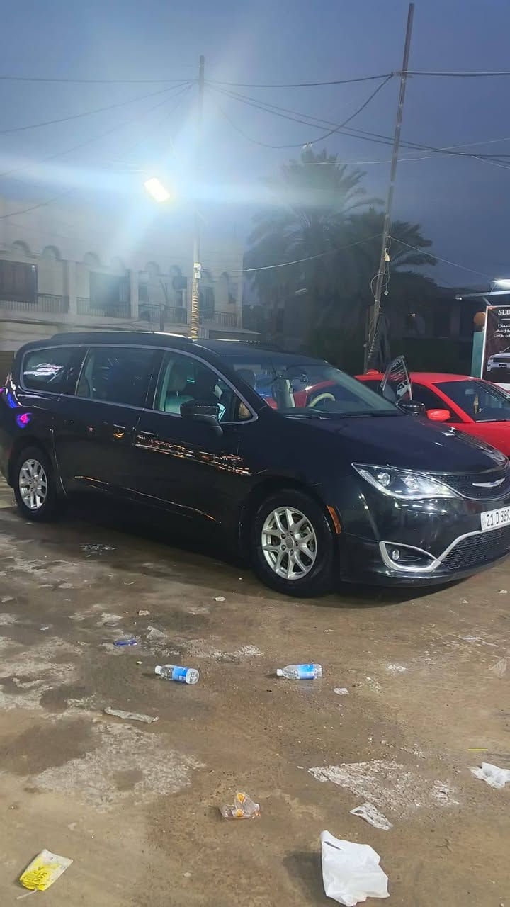 كرايسلر فيوجر 2020 للبيع..    حادثها بأمريكا ابواب سلايت ومبدلات بلاديات  وجاملغ امامي وخلفي السيارة فول ماعدا الفتحة. تحكمات  سلايت
كشن كهرباء  تبريد 6 قطع  رقم السليمانيه   صور حادثها  موجودة  تحب تسوي سونار  عادي  سوي تريد تحويل تريد وكالة.   للعلم عليها غرامات 13$  
اذا انت تدفعهن ينزل من سعرها وإذا اني ادفعهن اراعيك بيها شي قليل.   السعر.     170$
*********** بغداد, العراق
