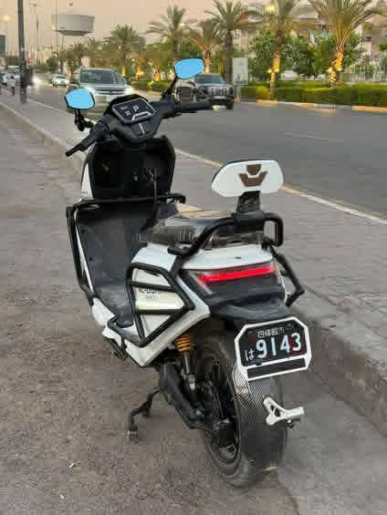 الماركة: SIJIX (PIE5LE) M95
الSIJIX [IE5E (سجكس)موديل: M95 - الجيل الثاني
المحرك: 3000 واط - قوة عالية وأداء ثابت البطارية: ليثيوم فوسفات الحديد (LiFePO4)
السعة: 55 أمبير - مسافات أطول واعتماد يومي مناسبة للاستخدام اليومي والطرق الصعبة
هيكل متين وثبات ممتاز أثناء القيادة
سعر مليون 100 الف بيهه مجال
اختيار قوي للي يريد أداء عالي
عملية وتعتمد عليها
قطع الغيار متوفرة في معرض دوحه غني على تعريف
صيانة وخدمة مضمونة بل شركه بعدهه بل ضمان ماخذهه مليون وستميه هاذي دراجه تختلف عن البشارع هاذه اصلي وليس دقليد ملاحضه الوصل مالهه موجود اسف على الاطاله


**إذا كنت صاحب هذا الإعلان وتريد حذفه لأي سبب، رجاءا أرسل رسالة إلى الدعم الفني**