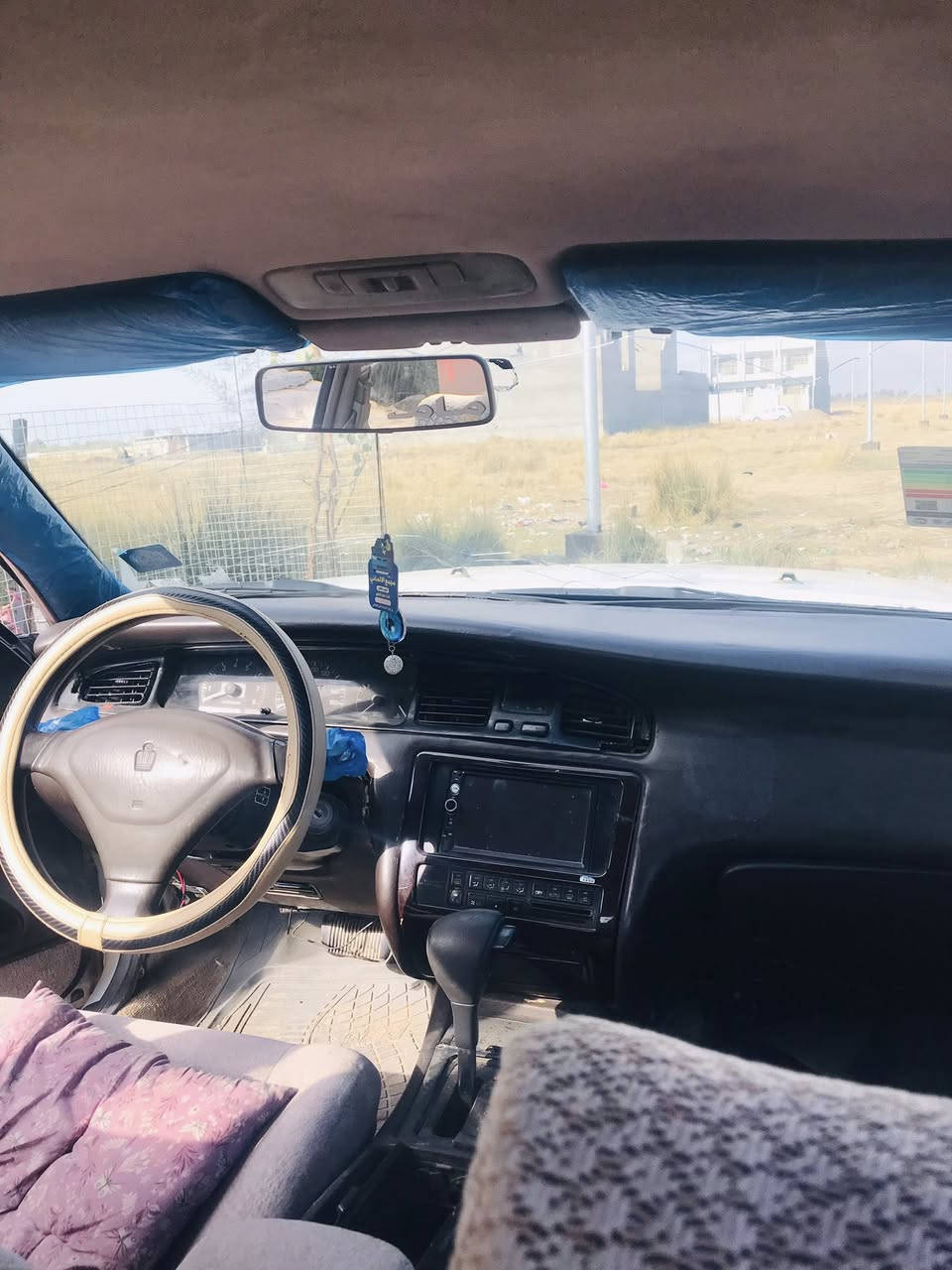 سلام عليكم سياره بطه للبيع مديل 1994 سياره جاهزه مكينه 2500  بطه سياره مكفوله من نقل جثه او اي شي شرعي تخم تاير جديد صدر امامي خلفي كير مكينه جديد سياره بسمي سياره بيه ضربه مو قويه كولش يم قبق البانزين  مواصله شواصي ولا تكم   سياره احله من صوره وداخله كلش نضيف مكاني ديالى قضاء المقدادية هاذ رقمي *********** سعره ٤٨ وبيه مجال قليل كلش
