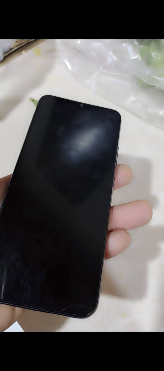 سلام عليكم جهاز نوع Realme
c25 ذكره 64 بطاريه 6000ملي امبير كامره 48 مكه بكسل 
جهاز غني عن التعريف نضيف مثل ماموضح بالصور 
رايده 80قفله 75 قفل من للاخير مابي اي مجال نهايته 75 
مكاني البصره شط العرب شراي يتصل عل هل رقم متوفر واتساب ***********
بيع او مراوس حسب الرغبه
