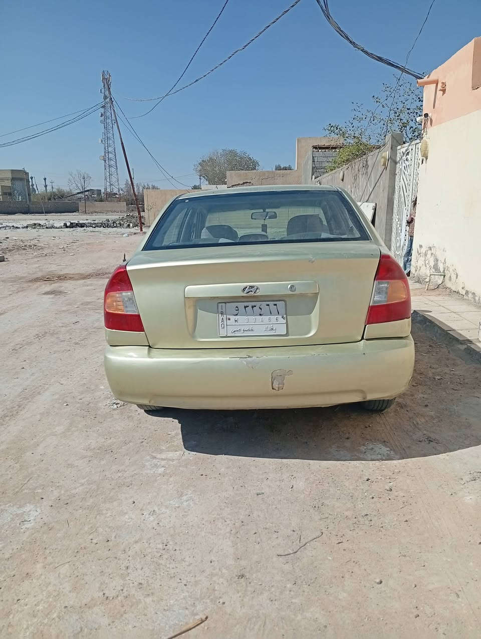 سيارة اكسنت للبيع موديل 2001السعر 38بيها مجال نجف كوفه ***********
