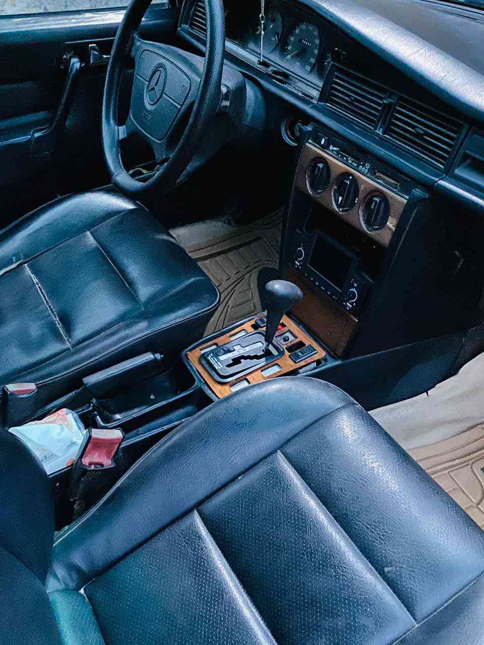 سلام عليكم للبيع او مراوس مارسدس 190 طيارين وكاله فقط من عندي فول موصفات / فتحه كشنات جلد كهربائي السعر 35 وبيه مجال مكاني نجف


**إذا كنت صاحب هذا الإعلان وتريد حذفه لأي سبب، رجاءا أرسل رسالة إلى الدعم الفني**