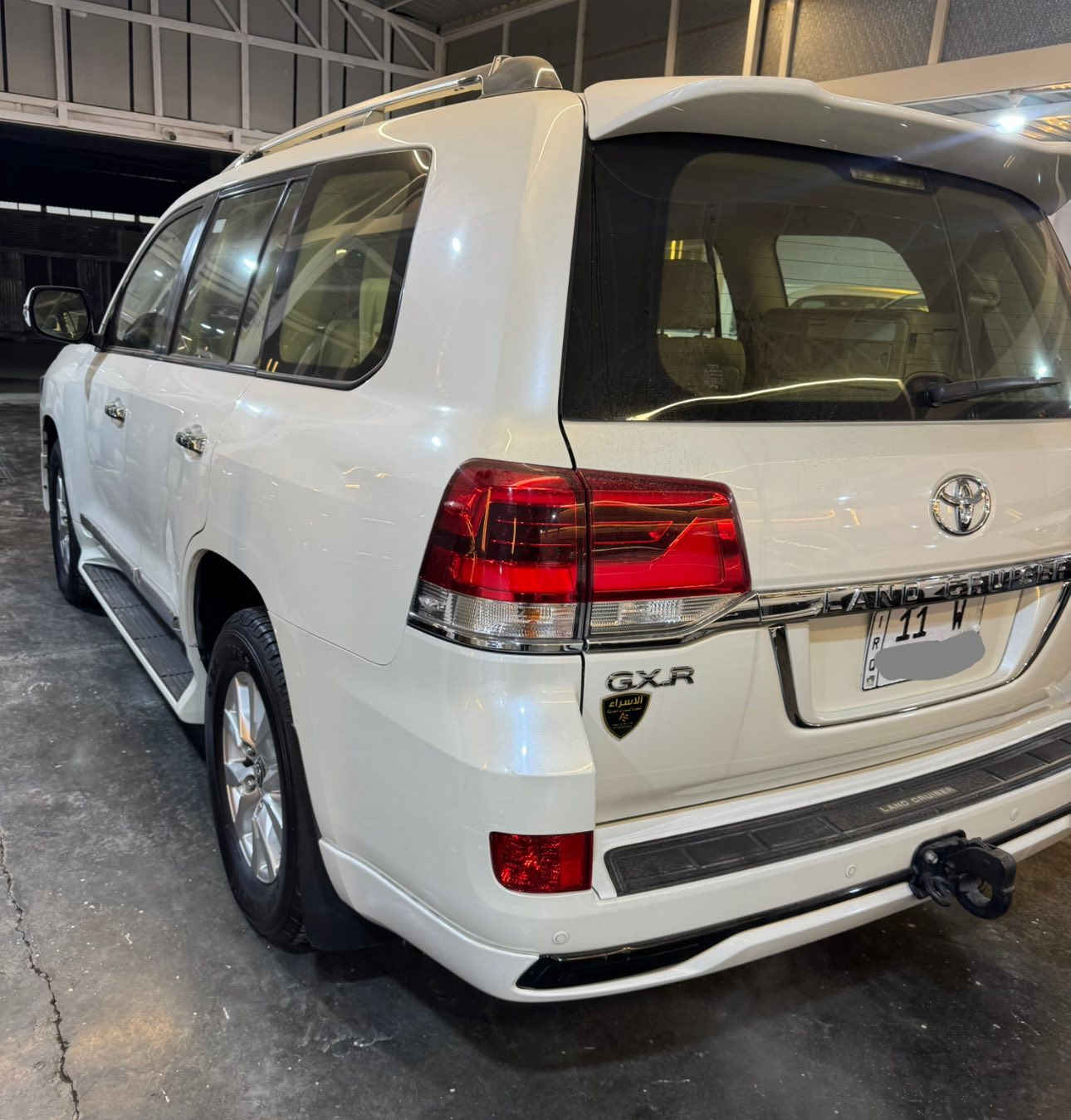 سلام عليكم
لاندكروز 2017 فطيم 
ماشيه 96كم رقم بغداد الجديد بسمي 
مكفوله فقط بارد بسيط فول مواصفات سعر 480وبيها مجال ***********
