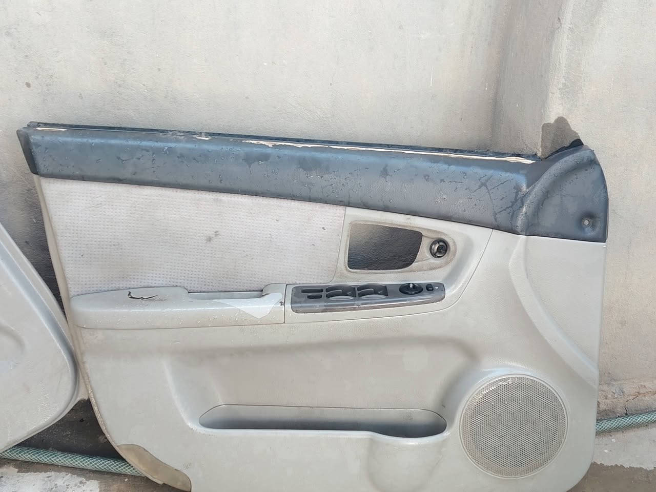 السلام عليكم بطاين مال سيارة سبكاتره  ***********
