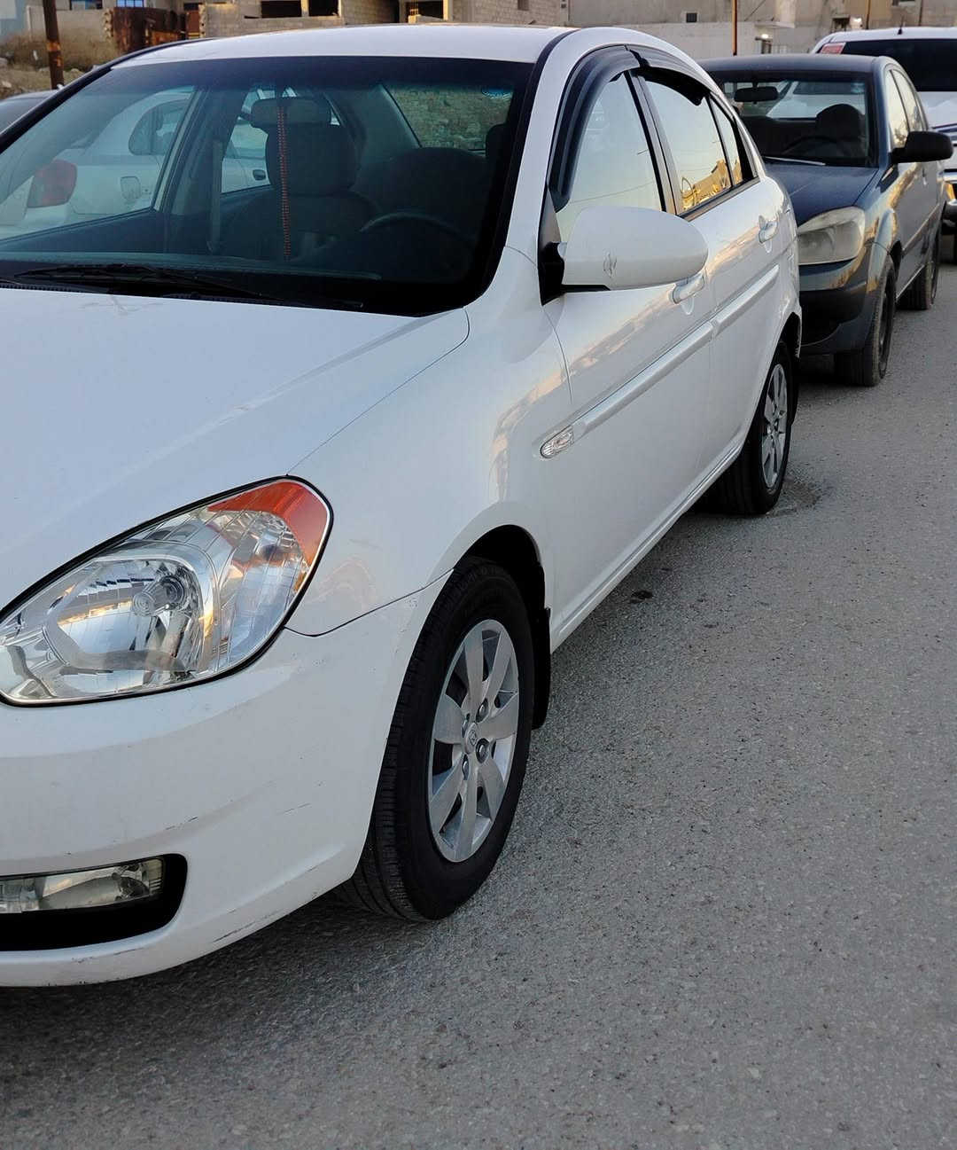 اكسنت 2008 رقم وسنوية جديد
محرك 16
كاربون بانزين
تبريد تدفئه شغال
لايتات بك لايتات اصلي شركه 
اربع دسك
سياره جاهزه مامتعوبه طخم جديد 
مابيها صبغ جاملغ امامي تبديل اصلي نفس اللون بدون صبغ 
السعر100وبيها مجال 
***********
