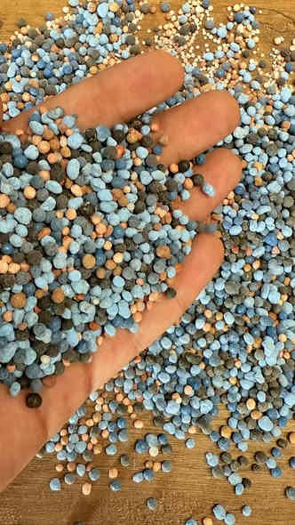 اهلا وسهلا زبائنا 🥰
اليوم سوف نقدم لكم شيء جديد سوف تفيد النبات في جميع مراحل النموا وكافة النباتات 

للاستفسار اكثر عن هذه المنتج يرجى مراسلة الصفحه او زورونا في وكالات حسين المهندس

🧨زورونا أو راسلونا للتفاصيل والعروض الخاصة..

• الفرع الأول وكالات حسين المهندس - الناصرية - طريق ياحسين - مجاور

مصنع منسوجات ذي قار ***********

• الفرع الثاني - الناصرية - طريق ناصريه غراف - بعد الحي الصناعي وكالات حسين المهندس للتجهيزات الزراعية⁩
