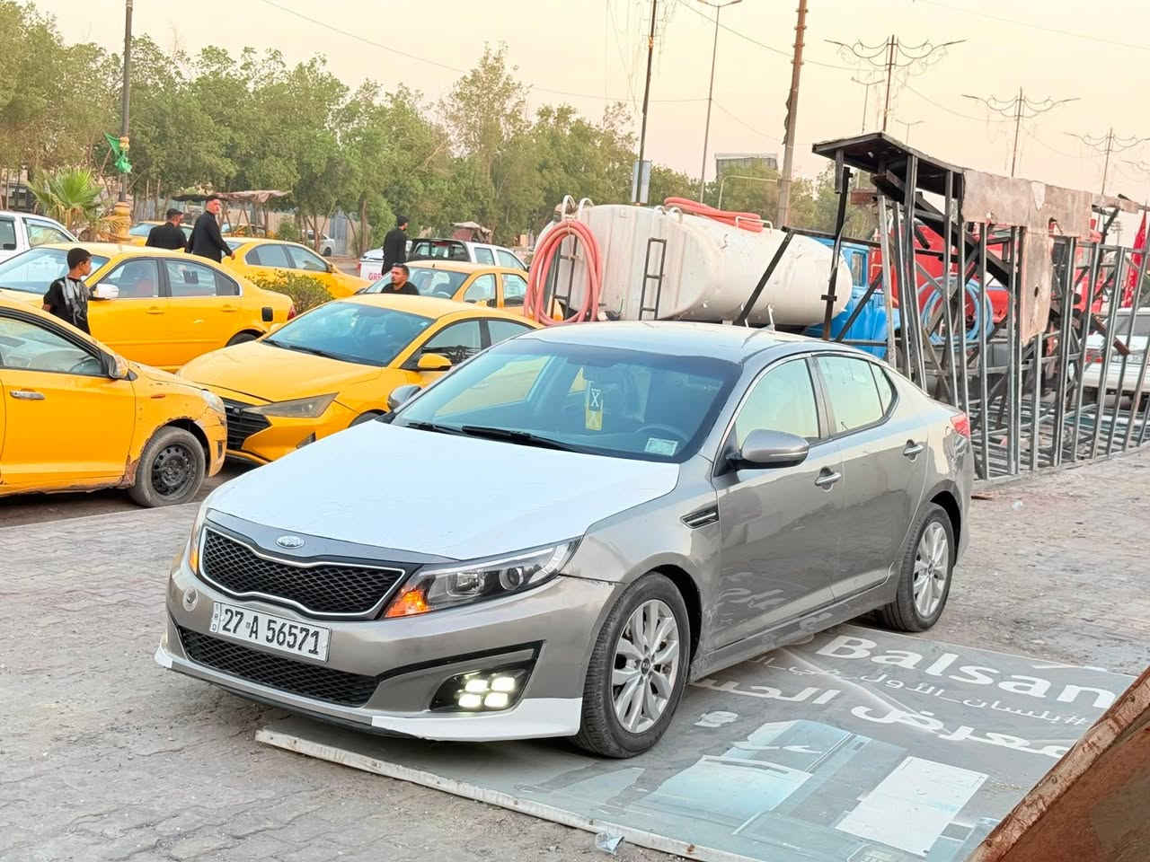 السلام عليكم كيا اوبتيما 2015 رقم ذيقار بأسمي تحويل مباشر السياره بيهه فقط بنيد ولايح جاملغ والباقي كفاله  جاهزه من والى 
كير محرك حداديه تبريد ثلج تخم تاير 
السياره جاهزه كلش 
المكان السماوه المركز 
السعر 103 وبيهه مجال للاستفسار 
***********

