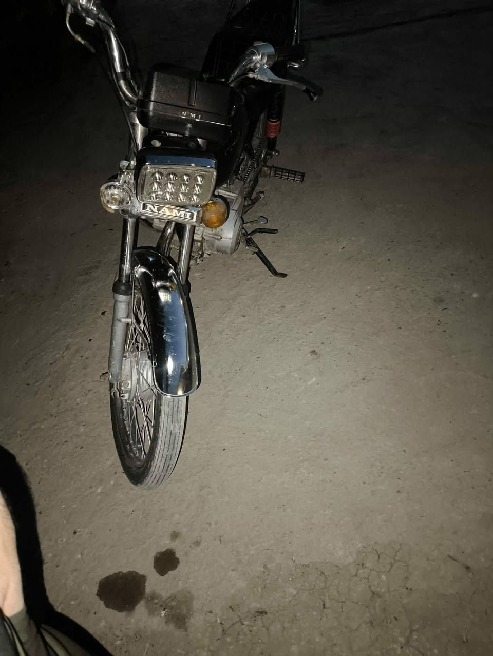 السلام عليكم دراجة نامة لبيع دراجة اوراق اصولية موديل (   18    ) وسعر يم راعية اني مكلف بل نشر رحمة على ولديك لا تدخل خاص رقم راعية ونتصل علية (***********) مكاني قضاء النصر
