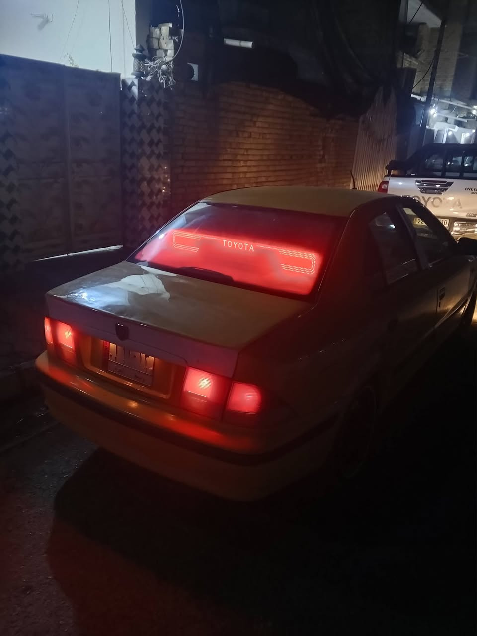 سلام عليكم سمند للبيع 2011كير مكينه جدد كفاله عامه تبريد ثلج سنويه 2028 تخم تاير خط ابيض غرفه جديده بطاين جدد ترأي وين ما يعجبك مكان واسط كوت ***********
