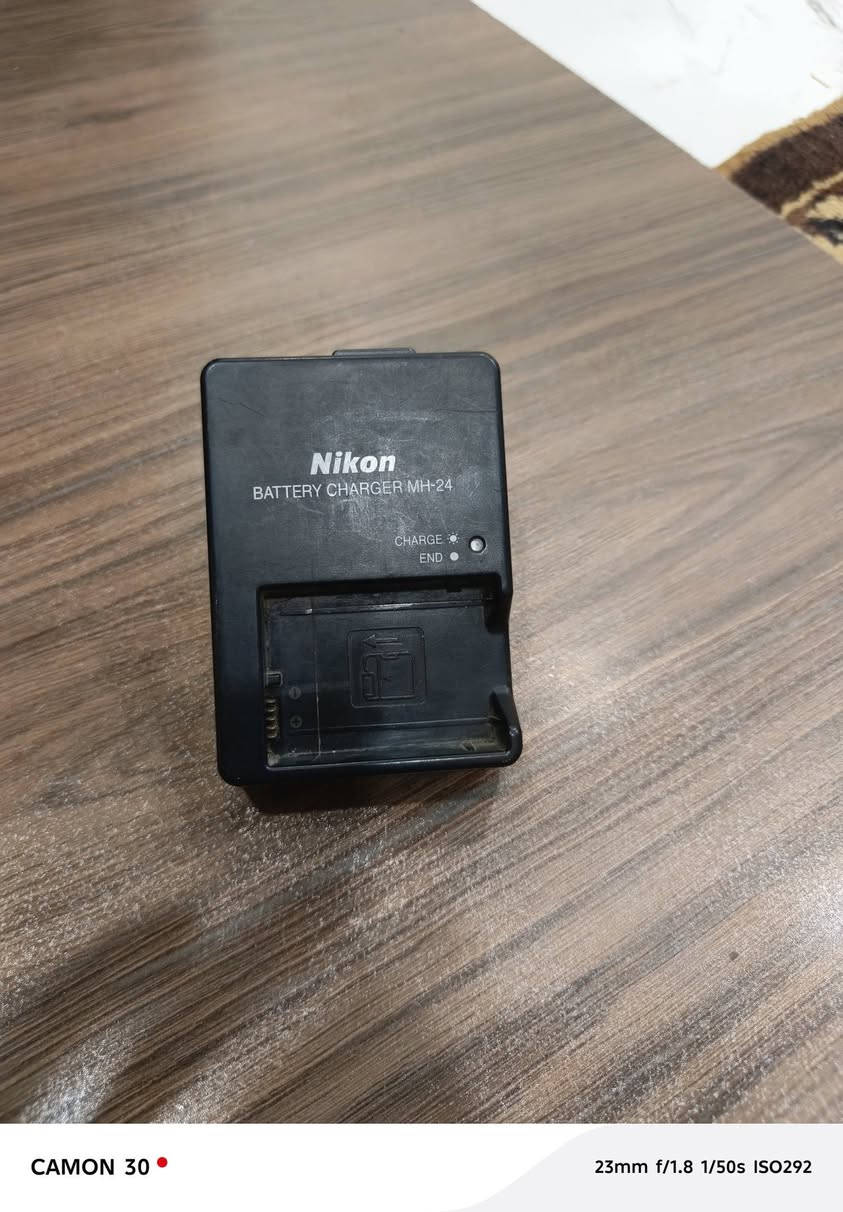 كامره d5300 مع ملحقات
زوم 70.300 + عدسه الاصليه 
+شاحنه+جنطه+حزام+رام.
سعر450


**إذا كنت صاحب هذا الإعلان وتريد حذفه لأي سبب، رجاءا أرسل رسالة إلى الدعم الفني**