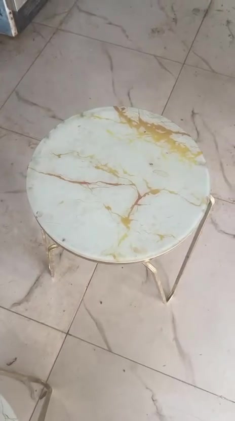 ***********
