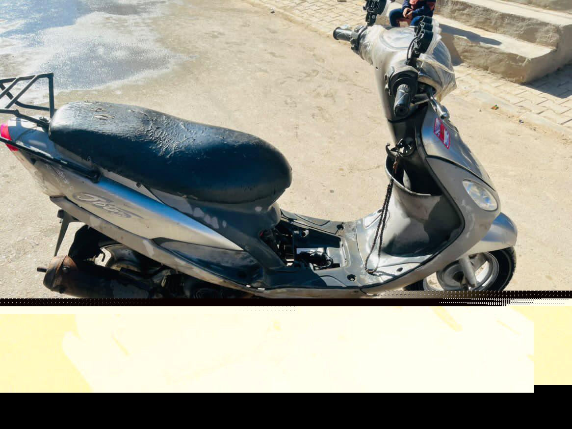 للبيع دراجة ماكس منغولي
مفتوحة بيها نقص سلف و هندر و سواد مال باتري و مكينة
قيم بما يرضي الله ***********
