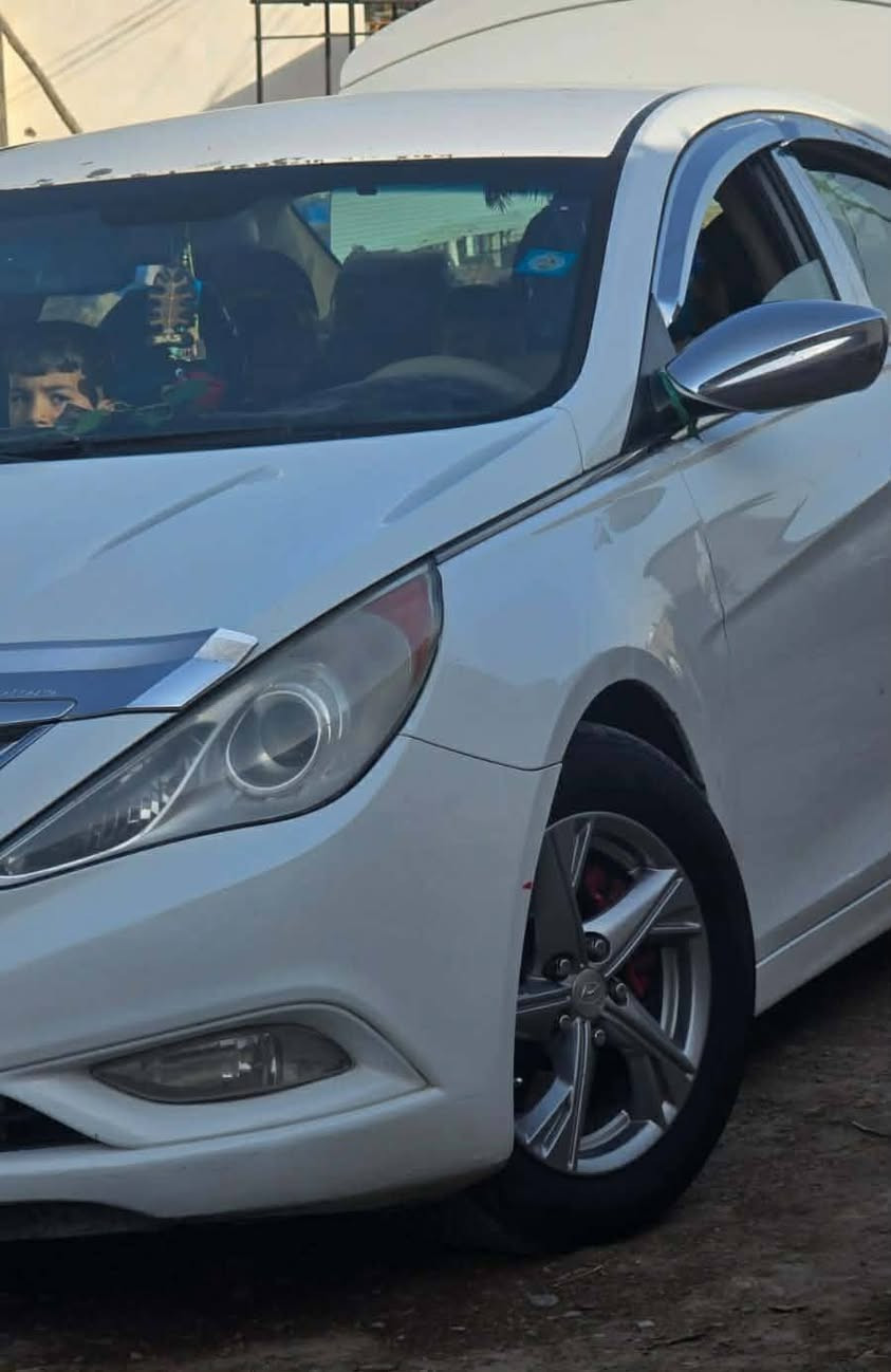 سلام عليكم ورحمة الله.
سونتا مضلع
 امركي باسمي رقم ديالى
 موديل 2011
 سنويه لحد2029
 داخل لونين بيجي واسود
 محرك GDI مكينه جديدا لاتنقيص ولا تبخير
 كير محرك كفاله
 شاشه كامره
 تخم تاير باتري  جديد
تدفئه تبريد ثلج
مانع نزلاق سياره نص فول
مال بيت مكاني ديالى الخالص ضرر قطعتين صبغ بس رش للبيع 103بيها مجال قليل ترهم مراوس النترا كورلا سنترا. *********** اتصال ودلل.
