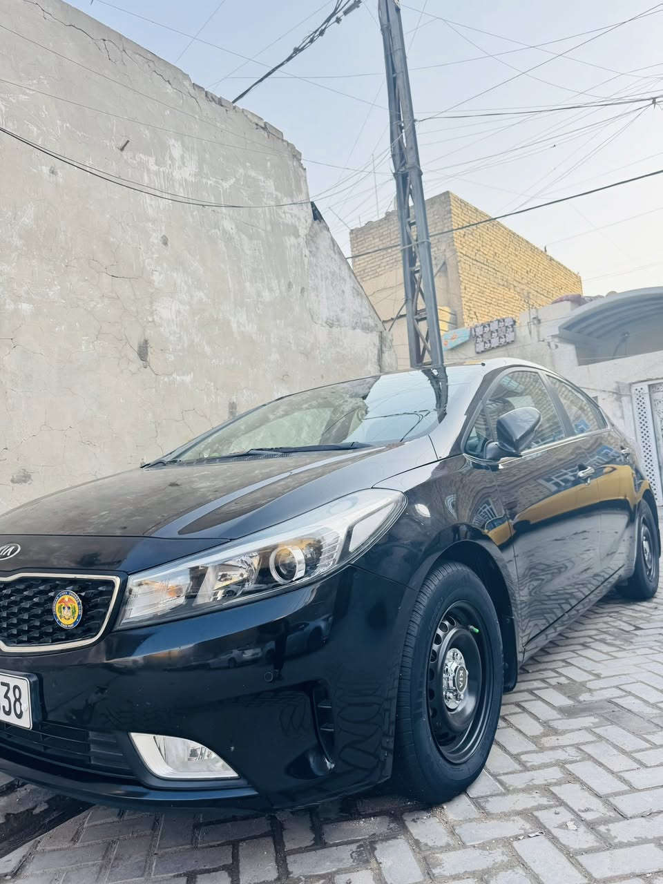 سلام عليكم سيراتو خليجي مكفوله كفاله عامه بأسمي السياره رقم اربيل تحويل ثاني يوم بيها ملاحضات بسيطه فول مواصفات 1/1 موديل 2017
محرك 2000 دوش مكفول من تنقيص والتبخير
كير At مكفول
ماشيه 89000 كيلو متر
اشاير بل مري 
مري شفط 
ترحيب عند الاقتراب
صندوق ذكي يفتح عند الاقتراب
تبريد ثلجج قطعتين تبريد
تبريد منفصل مناخين 
فتحه سقف
كشنات كهرباء تدفئة تبريد
الخلفيات تدفئة فقط
بصمه ابواب وبصمه تشغيل 
نقاط عمياء بل مري 
مانع تزحلق كروز مثبت سرعه تدفئة ستيرن
3 انضمة قيادة سبورت نورمال ايكو 
تخم تاير ويل بل باكيت
صدر امامي خلفي 100/100 
وبعد بيها هواي شغلات 
السعرر 135$ وبيها مجال حك الجيه مكان بغداد للأستفسار الاتصال ع الرقم ***********
