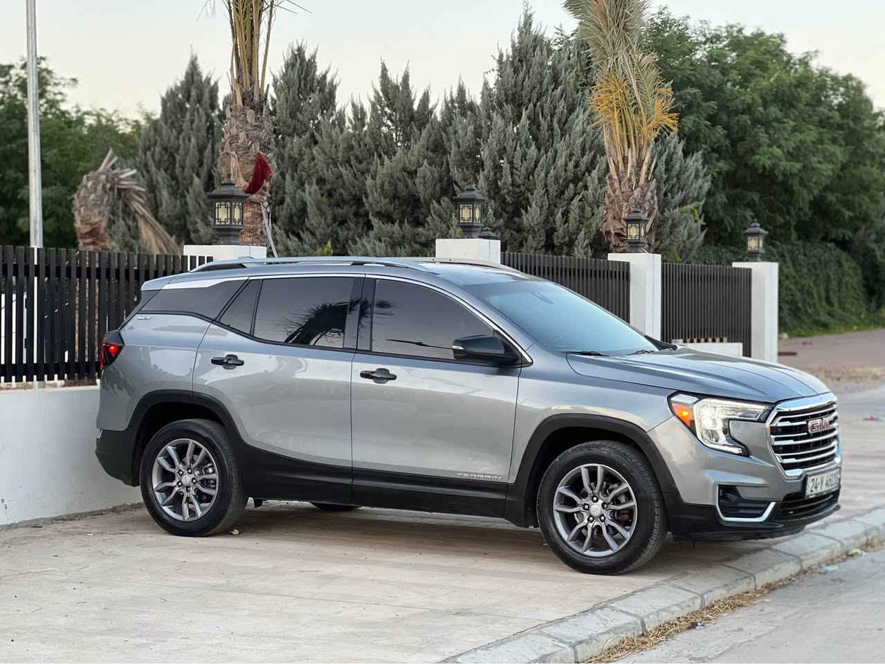 GMC TERRAIN 2023
سعر 125مجال
سبوخ 4بارجه ربع سقف بي داخلي 
بي ايرباك 
بيش بشت كه بس 
به رد رادار شريكه 
رقم سه نه وي جديد
تحويل خرامه به شه رت 
موسفات  SLT. AWDفول بس سيلايت نيه 
شوين ئاكري 
***********واتساب أربيل, العراق
