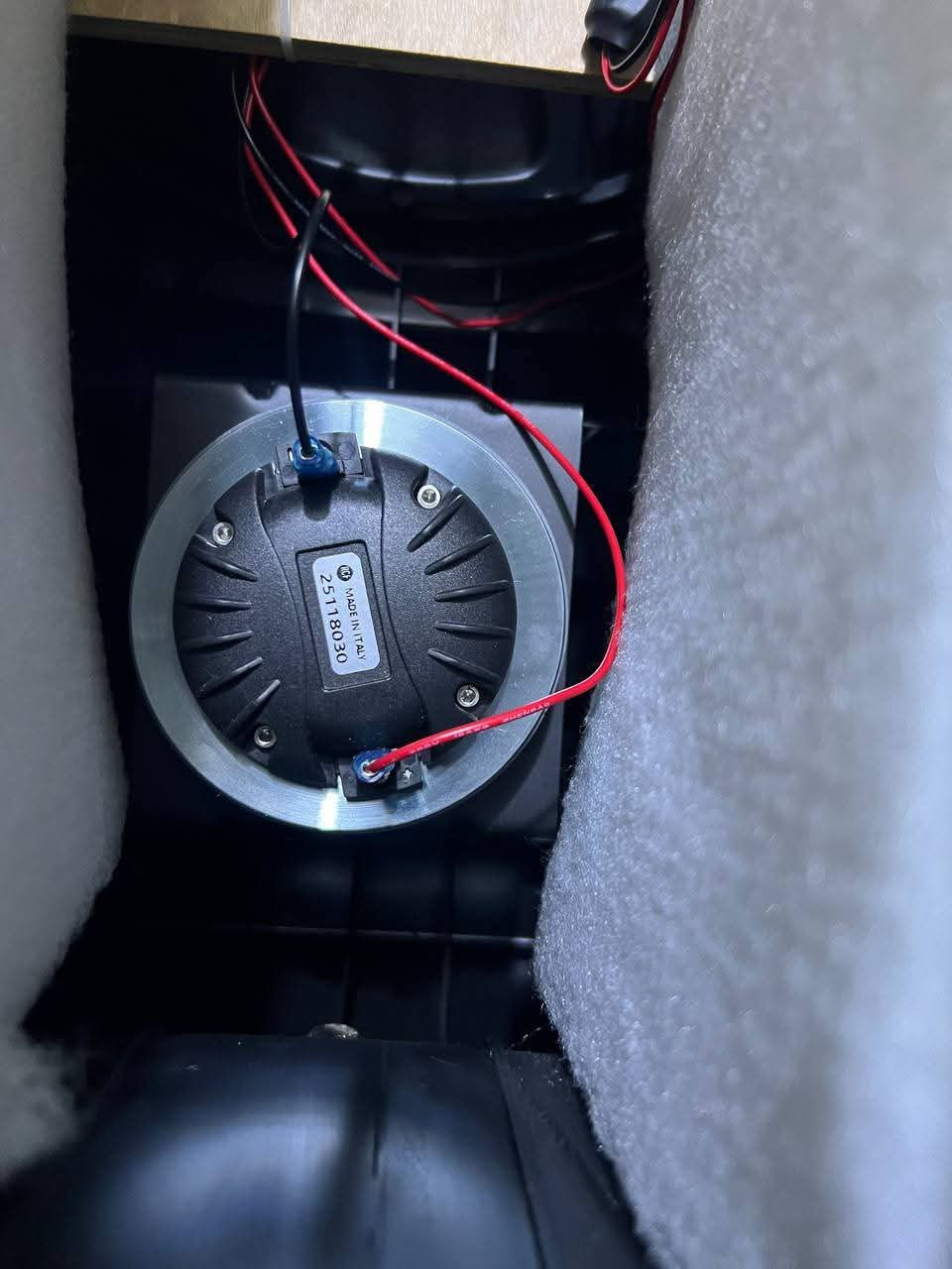 الحمد الله الئ تركيا التجهيز 🔥
تم تجهيز احد زبائنه في تركيا 
الوجبه رقم (٣) 
سماعه RCF/٧١٥ كهربائي
ضمان درجه اولى 100%🔥
الاسعار مناسبه جدآ جدآ 🔥
مكان المخزن الناصريه ..
***********
