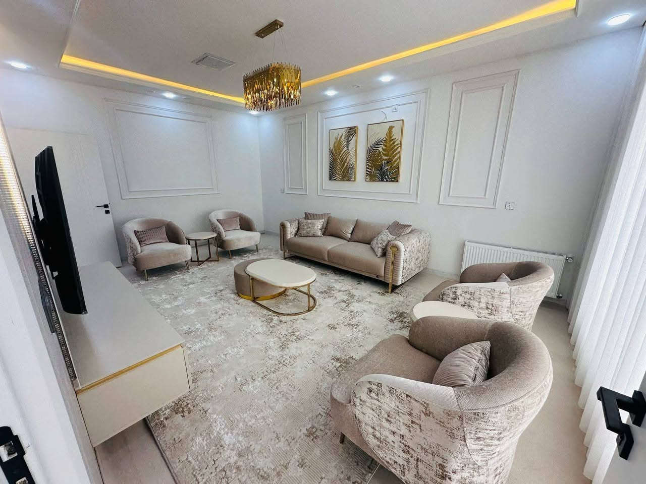 📢خانوی شاری شەم بۆفرۆشتن
🔸ڕاستەوخۆ کلیلی وەربگرە 
🔸180مەتر
🔸152مەتر
☎️📞 ***********
