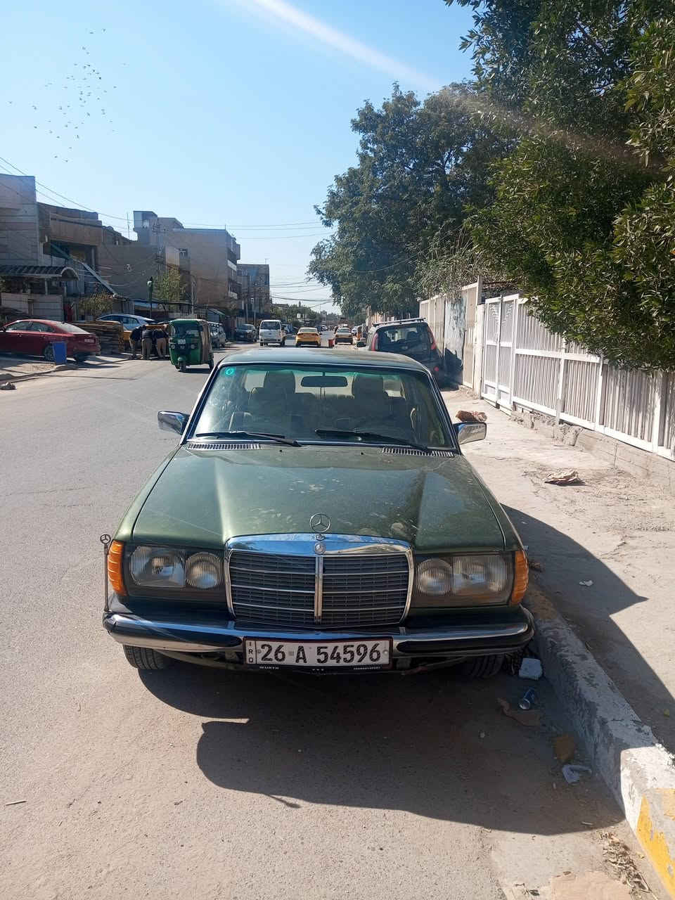 السلام عليكم
مارسدس ابو جحيل موديل ٨٤ مكينة جامبو حجم ٣٠٠ سيارة ب اسمي مشروع وطني تحويل ثاني يوم رقم صلاح الدين السعر ٦٥ وشوية بيها مجال وإذا مراوس بسيارة كوري ماكو مشكلة 
عنواني بغداد الجديدة 
***********
