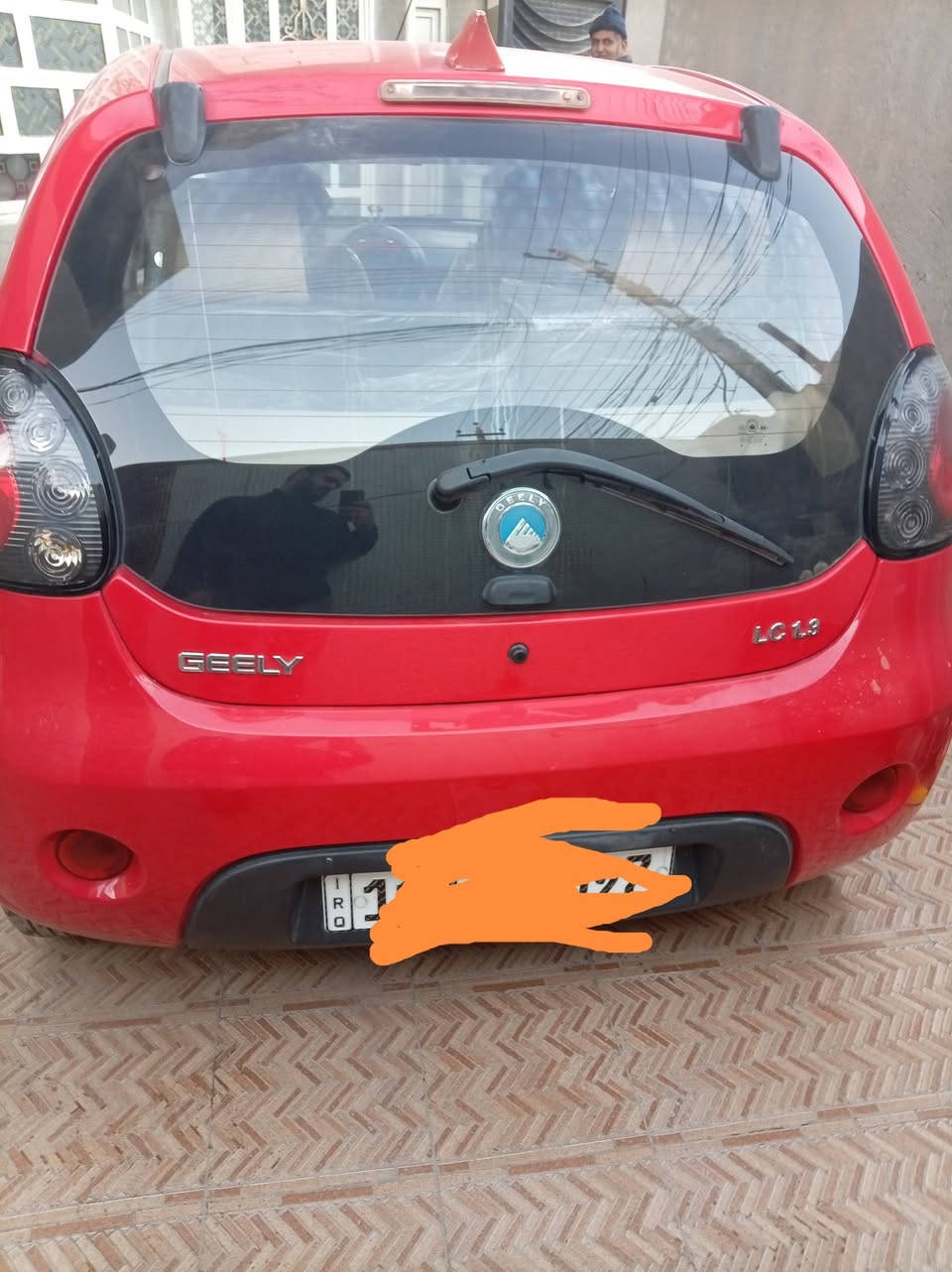 السلام عليكم باندا للبيع موديل 2013 رقم بغداد كامله من كل شيء وباسمنا رقم دولي السعر 50،  رقم  الهاتف ***********
